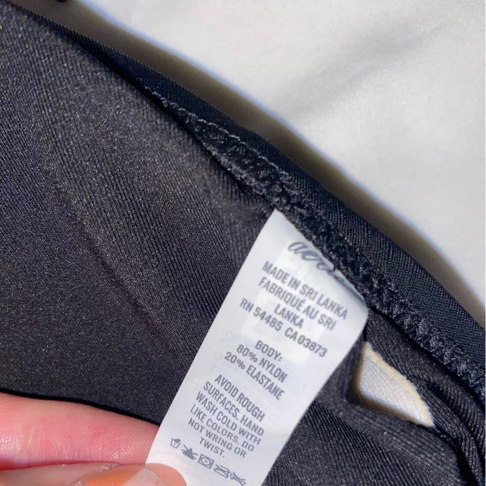 Aerie Triangle String Bikini Top 🖤 - Picture 5 of 5